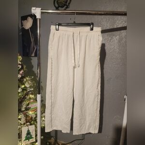 Woman's White Drawstring Pants
